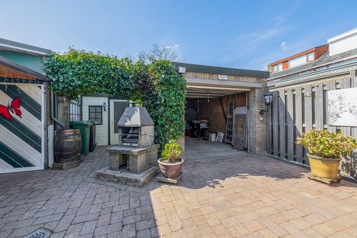 Foto 25 van Bernhardstraat 18