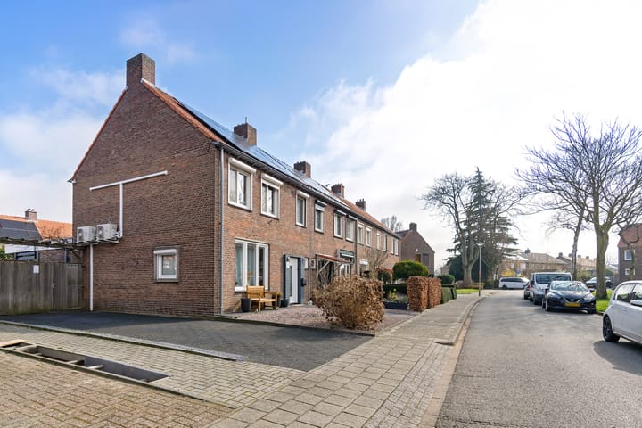 Foto 25 van Pastoor Welschstraat 9