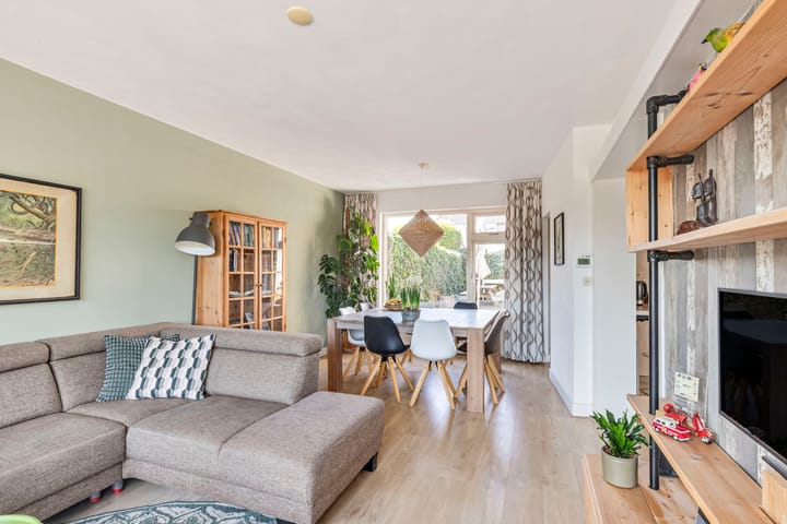 Foto 2 van Esdoornstraat 60