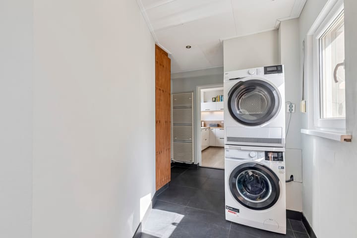 Foto 13 van Esdoornstraat 60