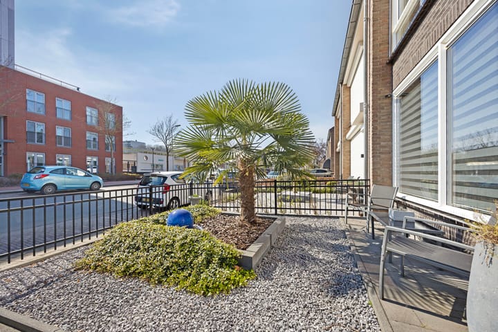 Foto 6 van Meidoornstraat 100