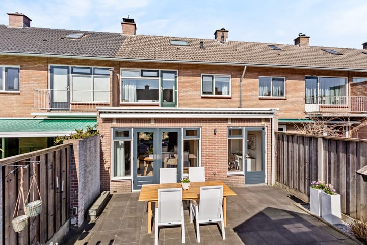 Foto 19 van Titus Brandsmastraat 67