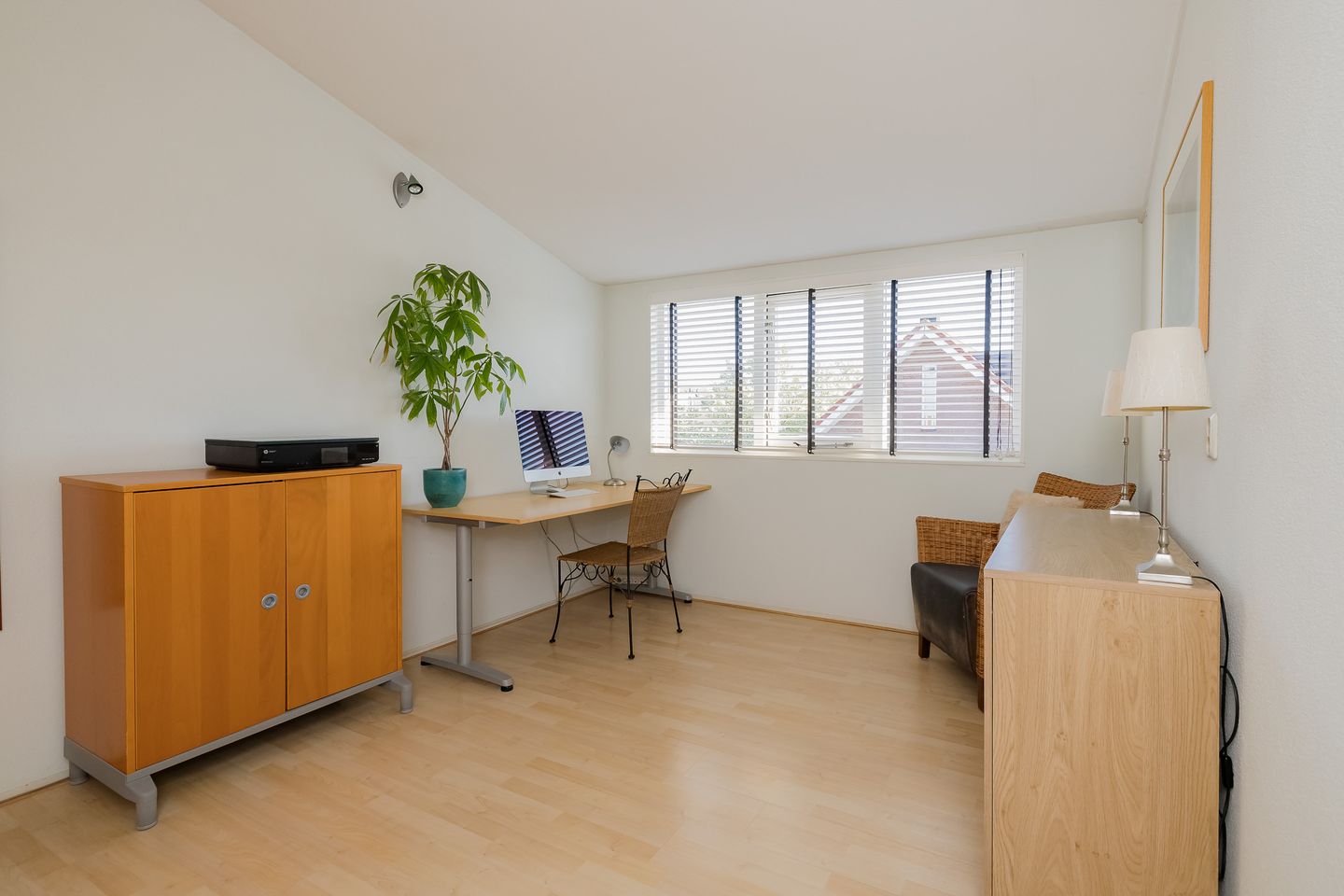 Photo 44 of Hélène Mercierstraat 33