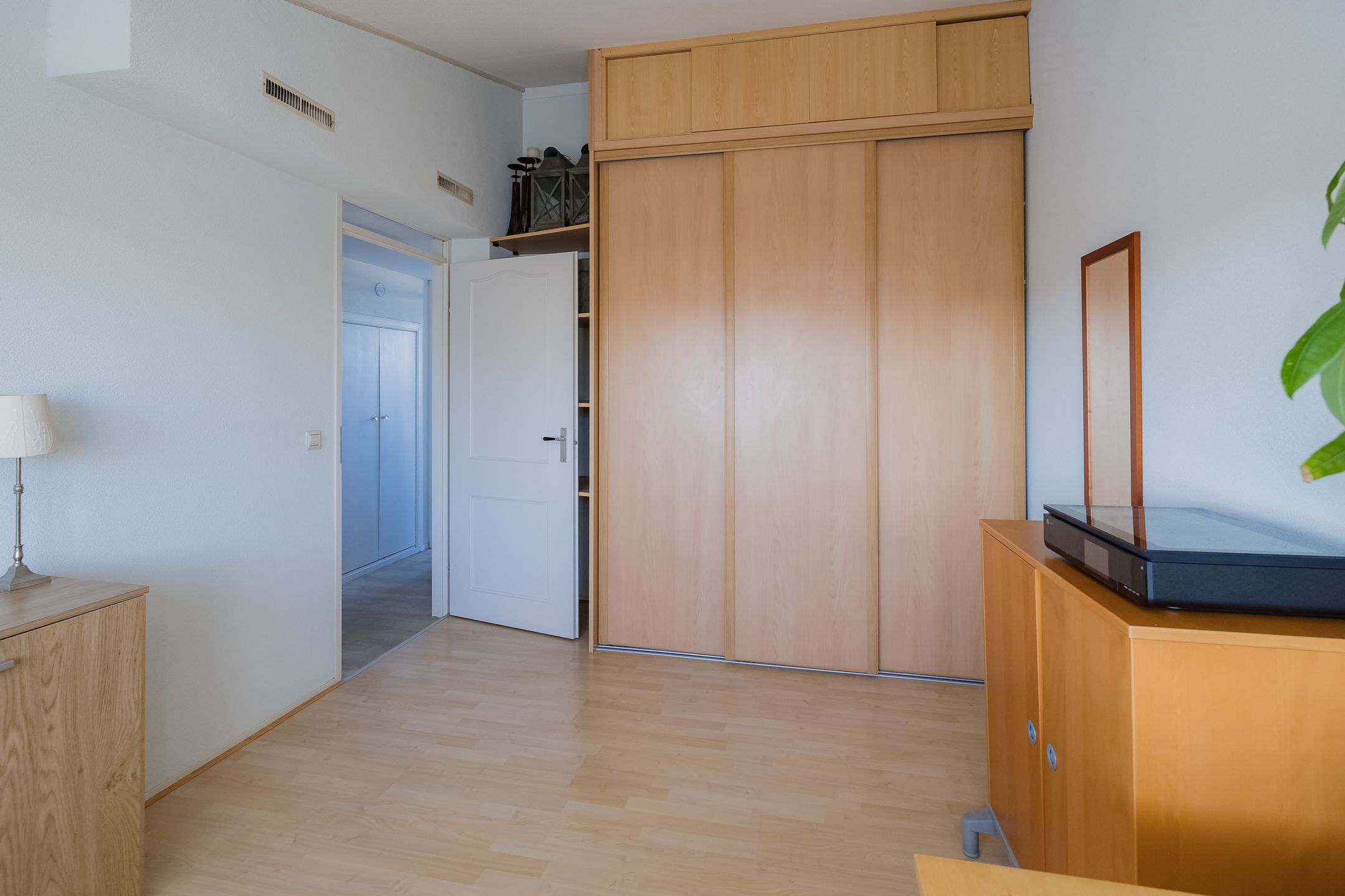 Photo 45 of Hélène Mercierstraat 33