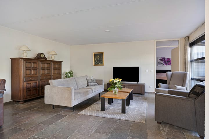 Foto 9 van Ossendrechtstraat 33