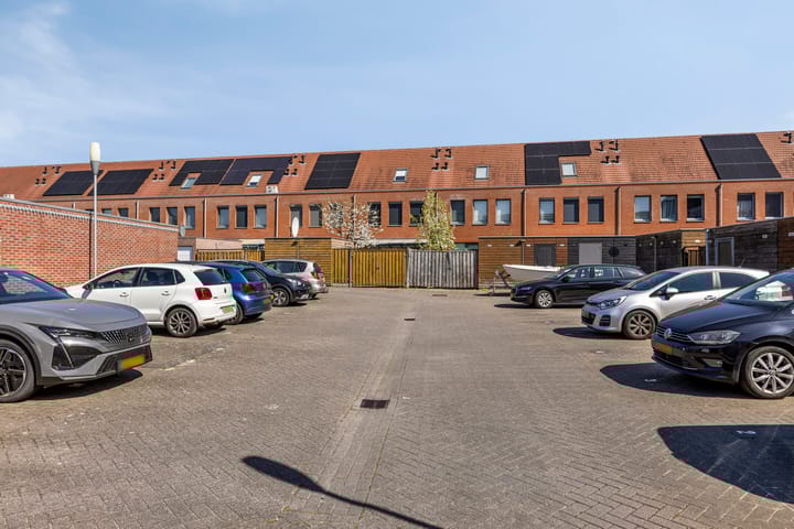 Foto 42 van P.M. Dillenstraat 4