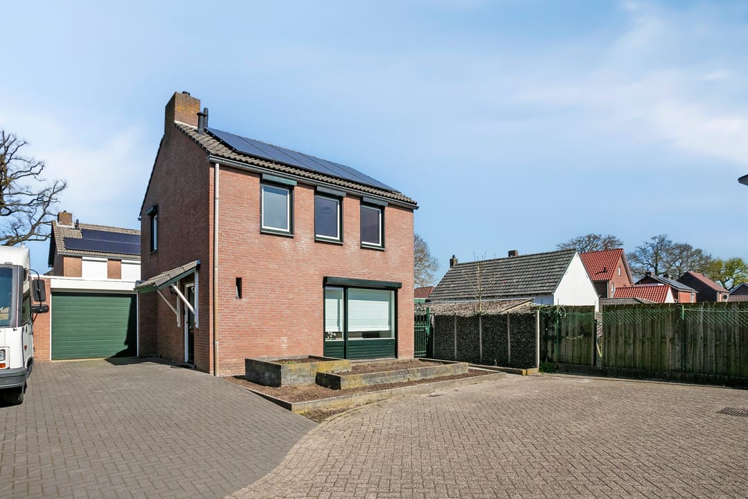 Photo 2 of Mgr. Nolensstraat 13