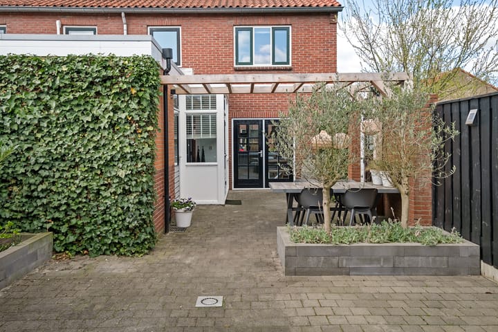 Foto 37 van Stephensonstraat 1