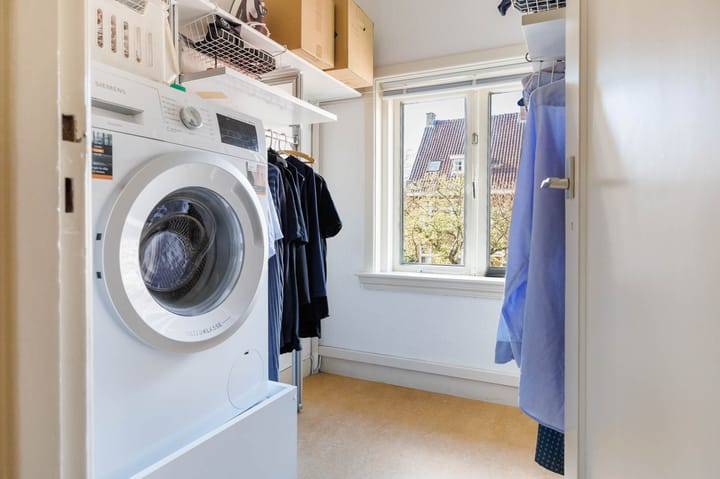 Foto 33 van Roodenburgerstraat 70