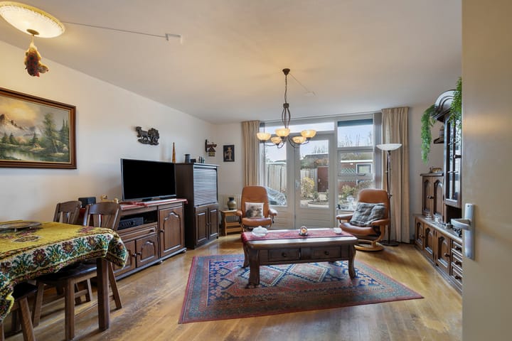 Foto 3 van Vuurvlinder 25