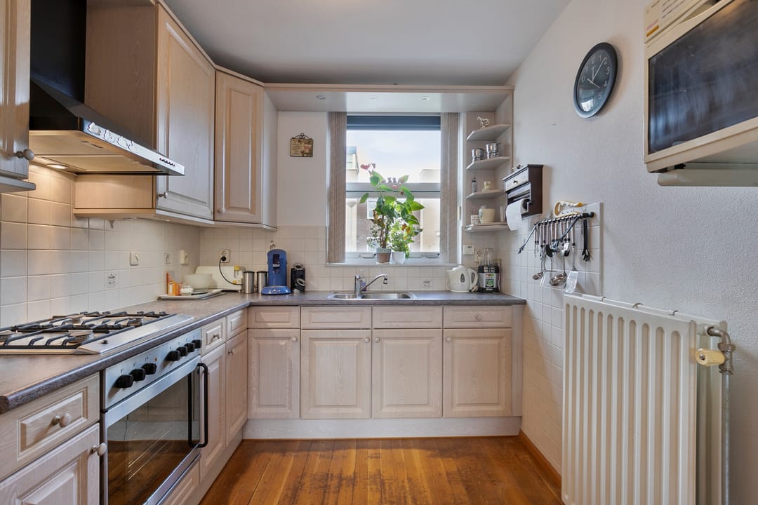 Foto 8 van Vuurvlinder 25