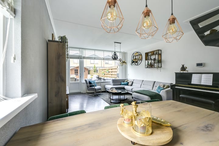 Foto 8 van Brucknerstraat 28