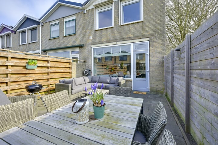 Foto 63 van Brucknerstraat 28