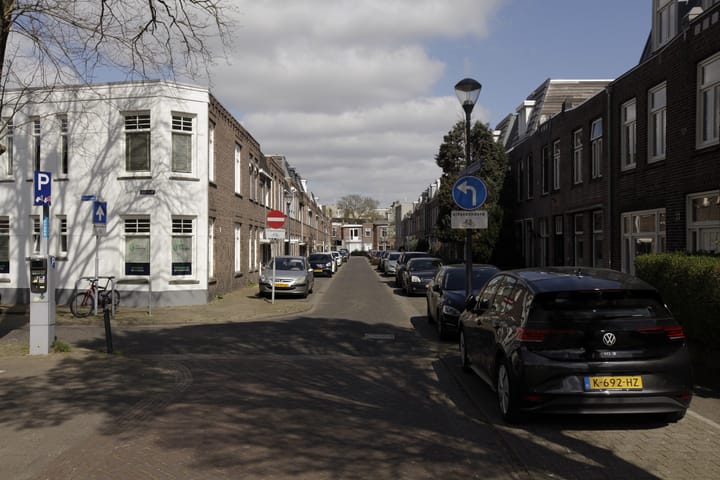 Foto 50 van Weerijsstraat 14