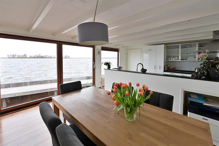 Foto 8 van Nieuw-Loosdrechtsedijk 270-AWS09