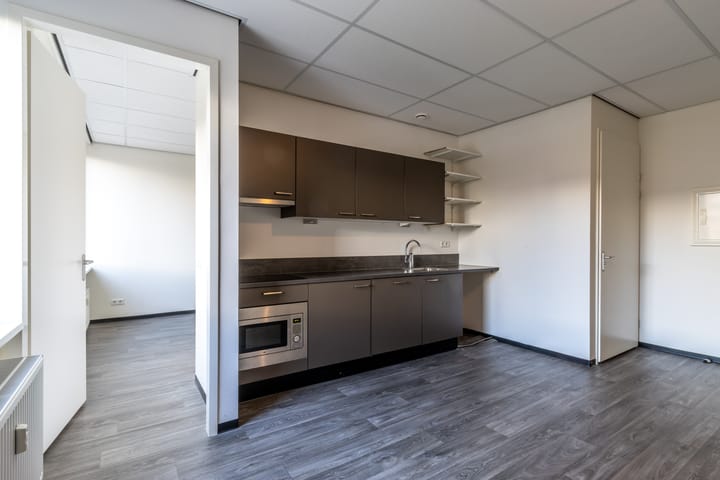 Photo 5 of Schinkelwaard 22-P