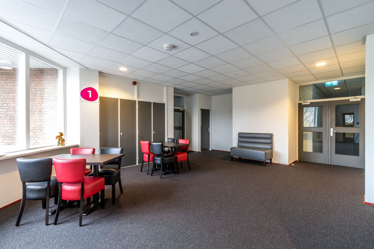 Photo 4 of Schinkelwaard 22-P