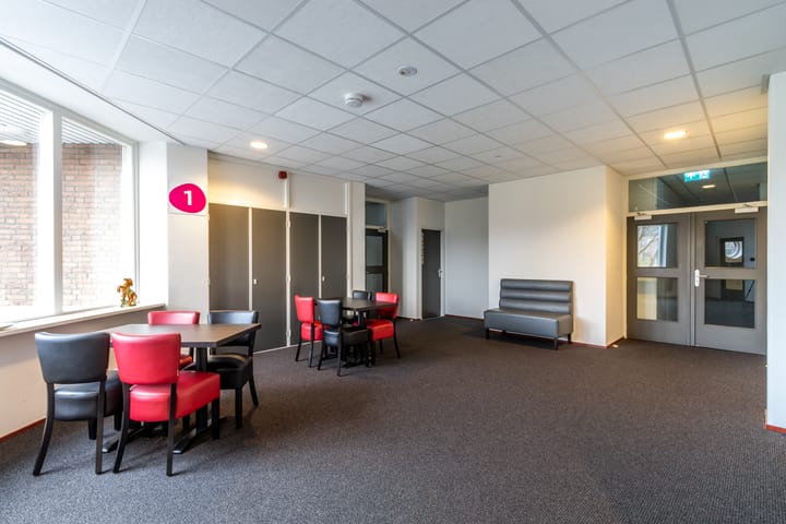 Photo 4 of Schinkelwaard 22-P