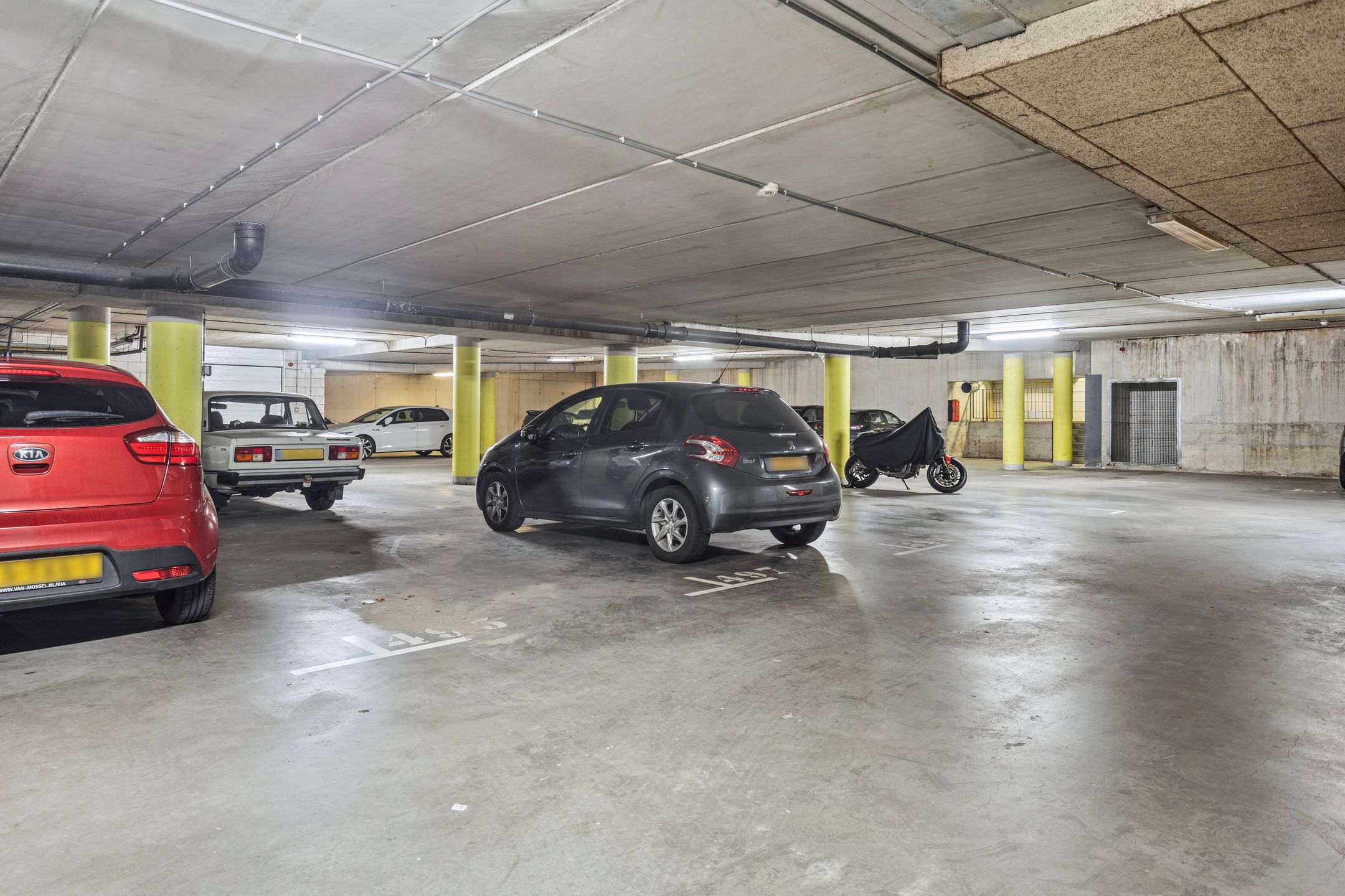 Foto 42 van Burgemeester Jhr. Quarles van Uffordlaan 495