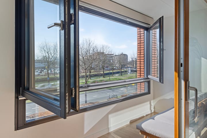 Foto 15 van Burgemeester Jhr. Quarles van Uffordlaan 495