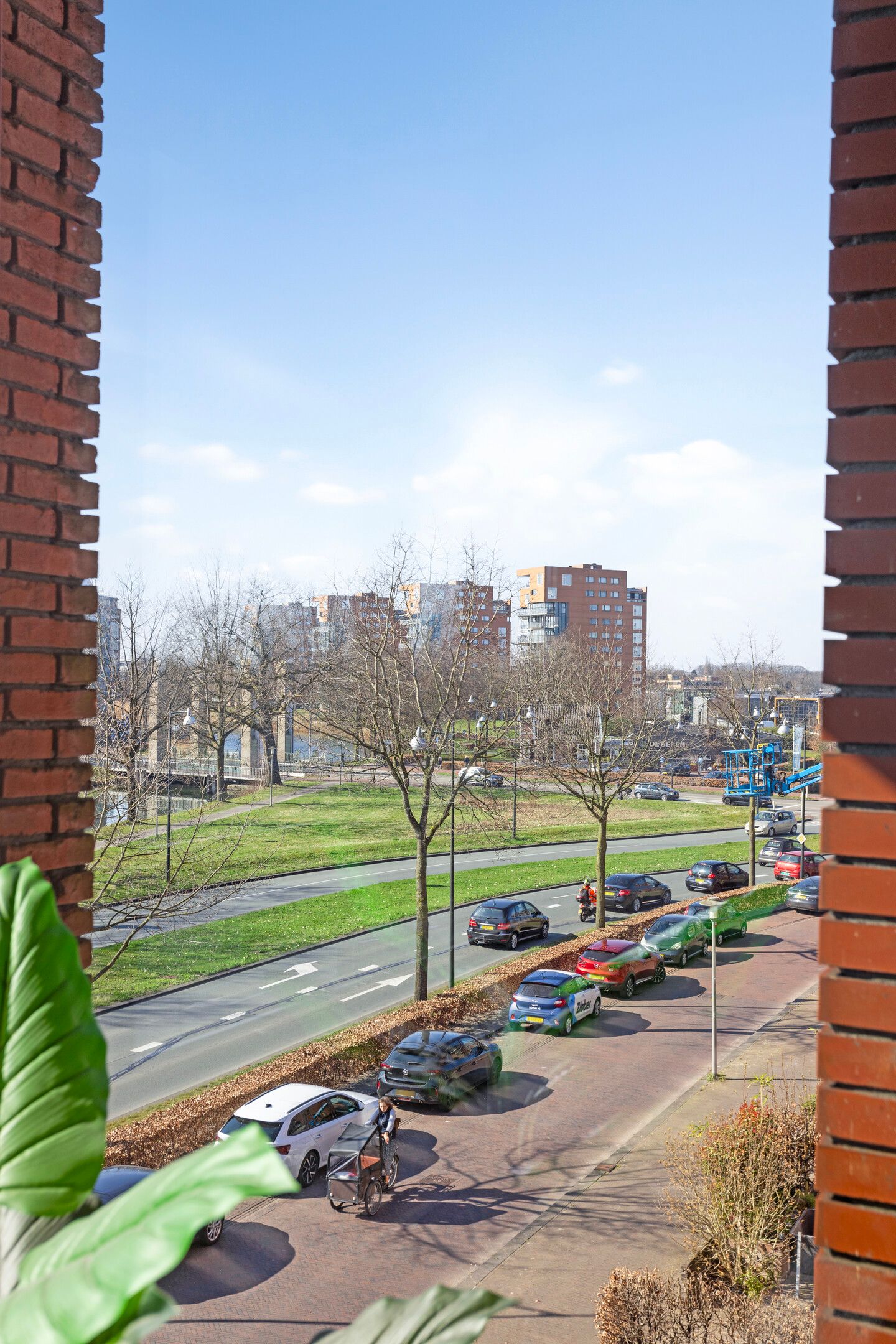 Foto 35 van Burgemeester Jhr. Quarles van Uffordlaan 495