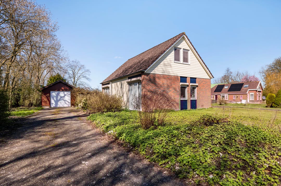 Foto 2 van Hoofdweg West 51