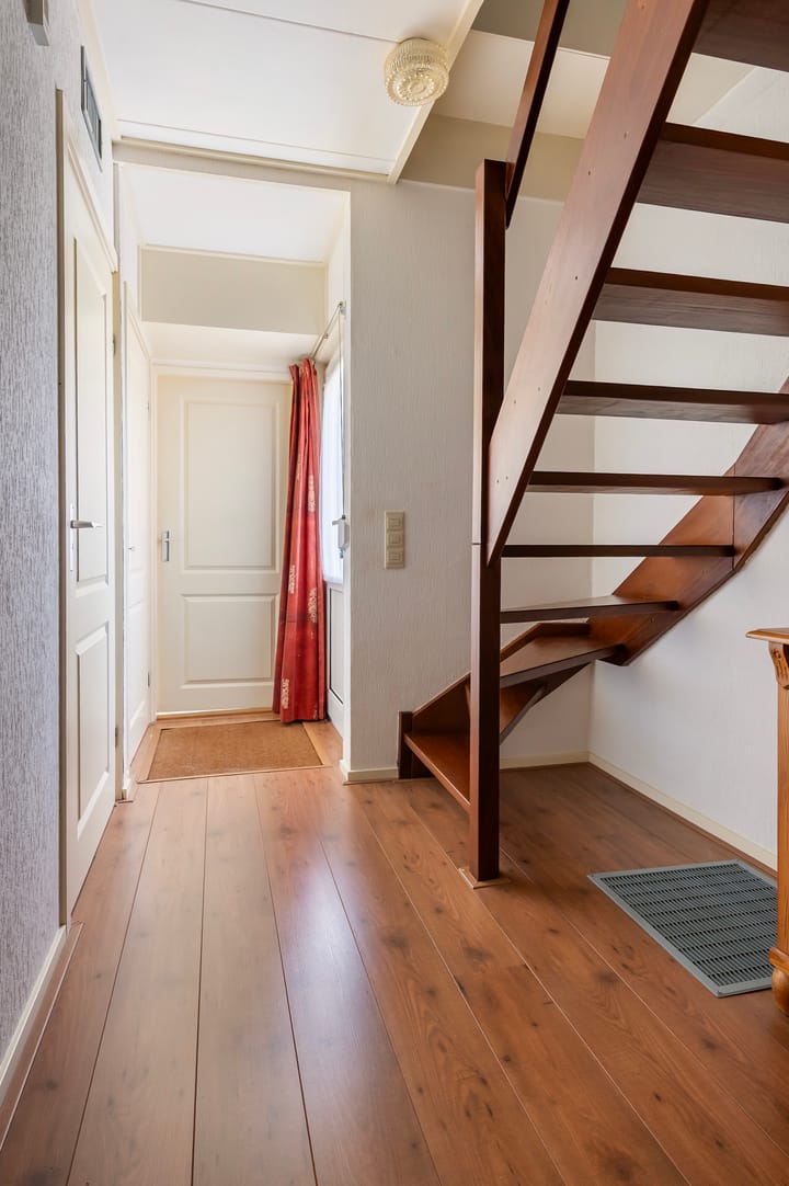 Foto 7 van Hoofdweg West 51