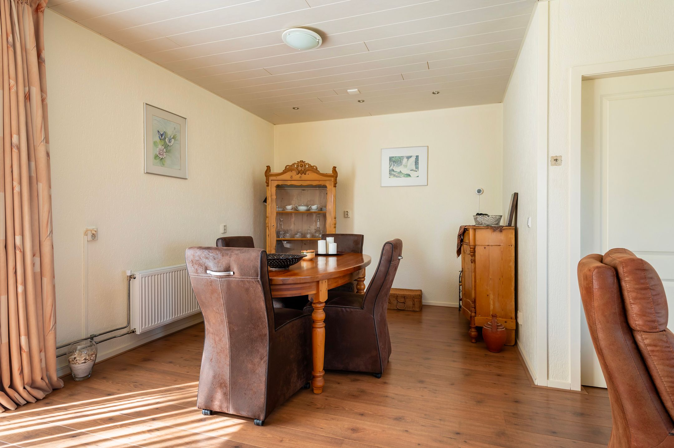 Foto 12 van Hoofdweg West 51