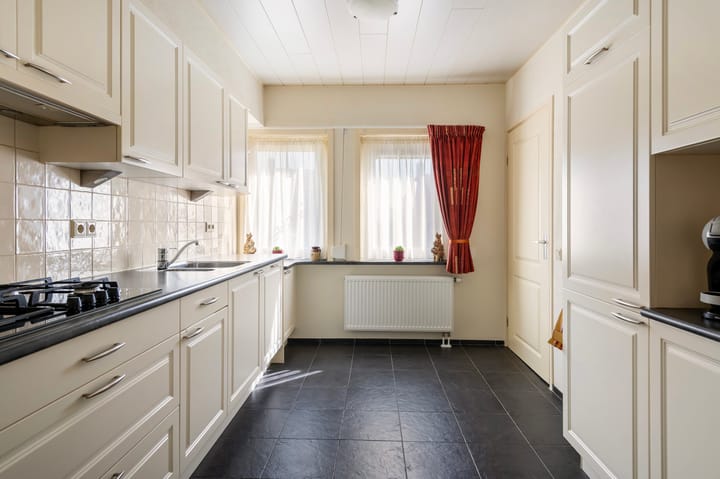 Foto 18 van Hoofdweg West 51