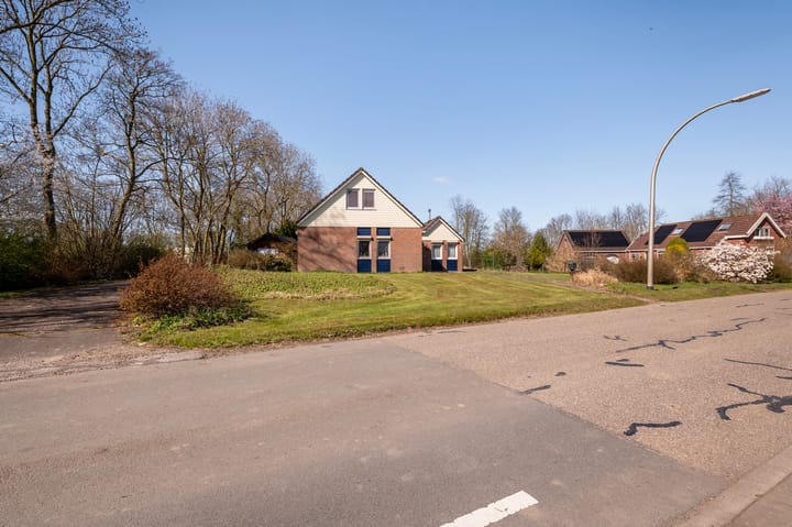 Foto 38 van Hoofdweg West 51