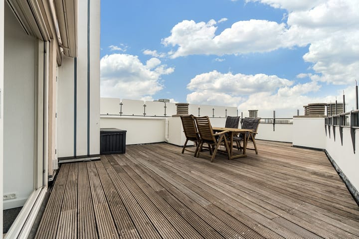 Photo 4 of Meander 877