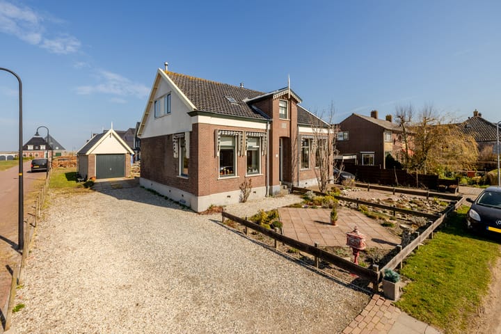 Foto 1 van Warder 83