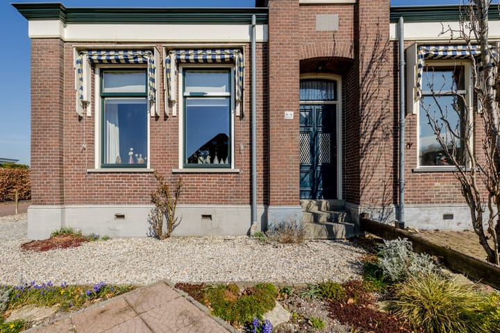 Foto 6 van Warder 83