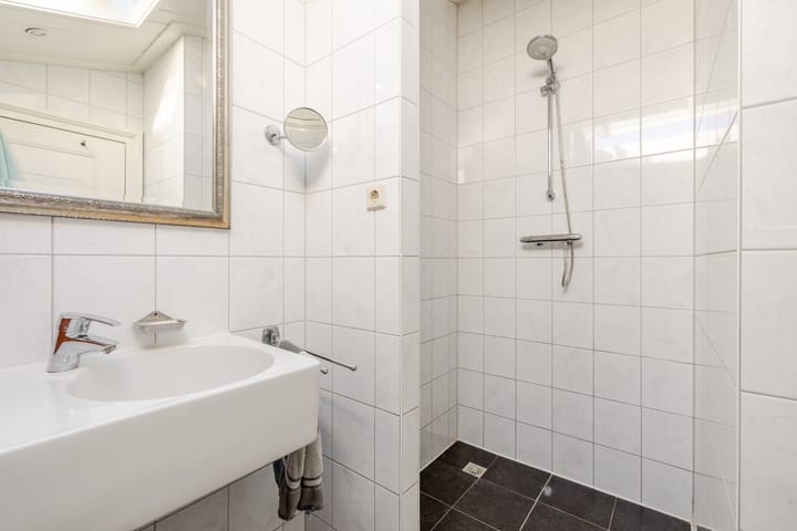 Foto 30 van Warder 83