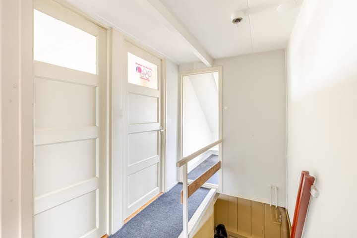 Foto 33 van Warder 83