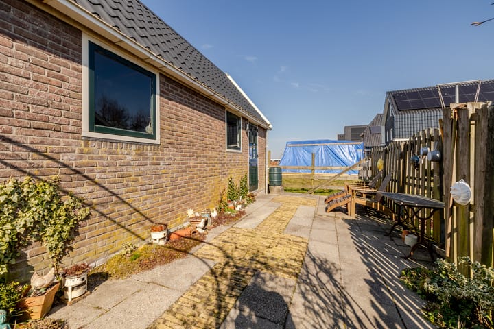 Foto 46 van Warder 83