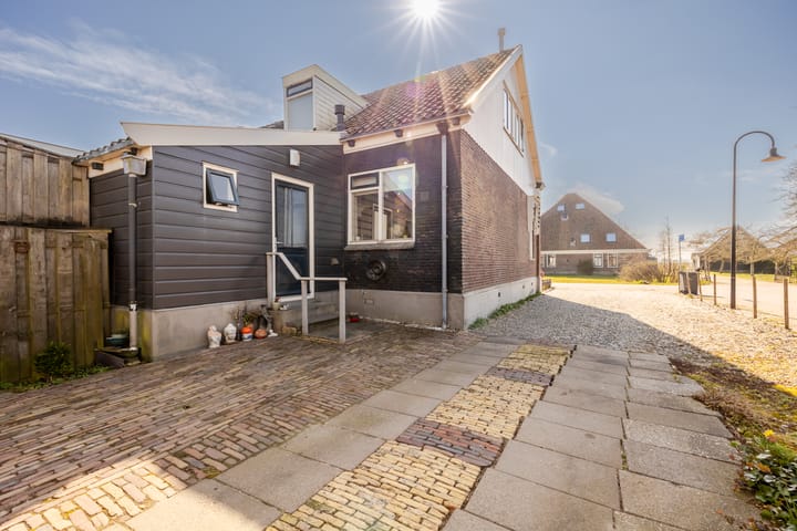 Foto 49 van Warder 83