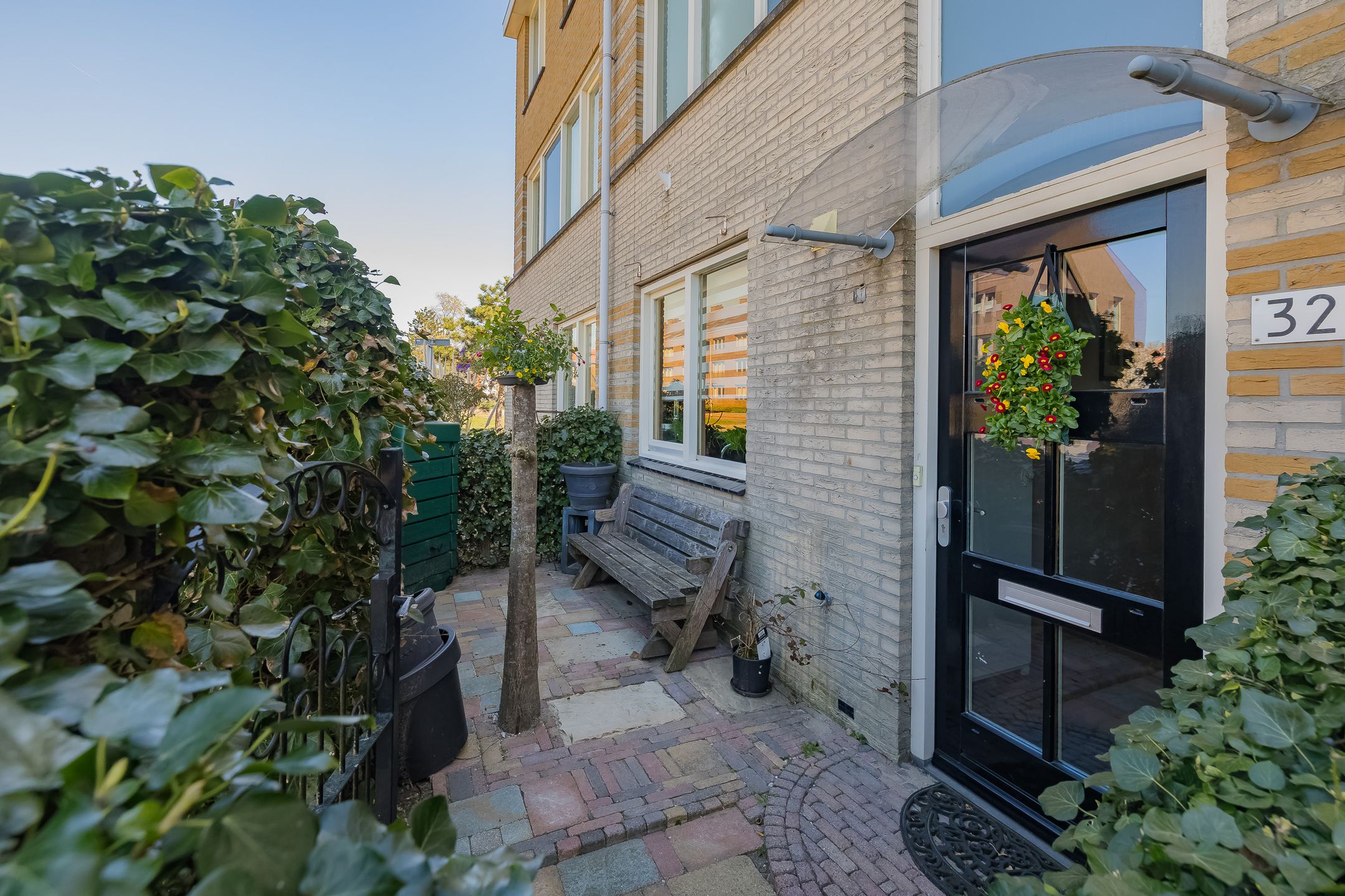 Foto 6 van Planetenweg 323