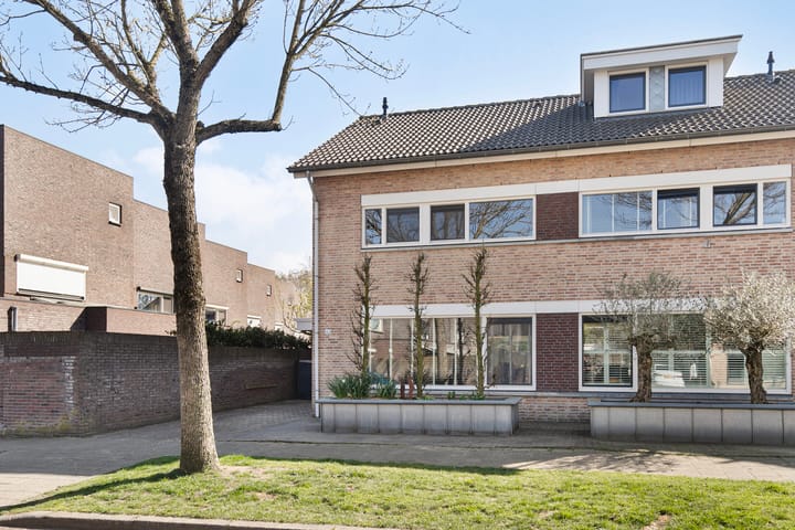 Foto 6 van Rosa Manusstraat 62