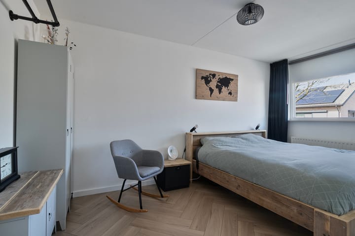 Foto 24 van Rosa Manusstraat 62