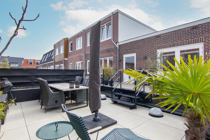 Foto 34 van Pijnboomstraat 78