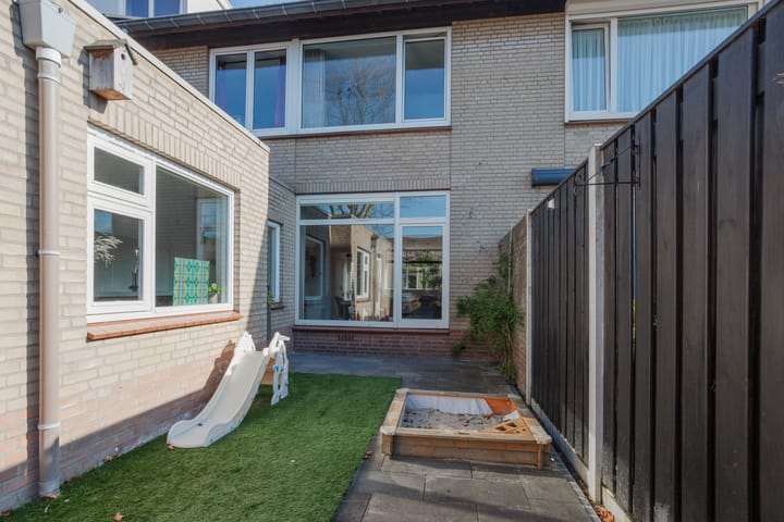 Foto 43 van Julianalaan 28-C