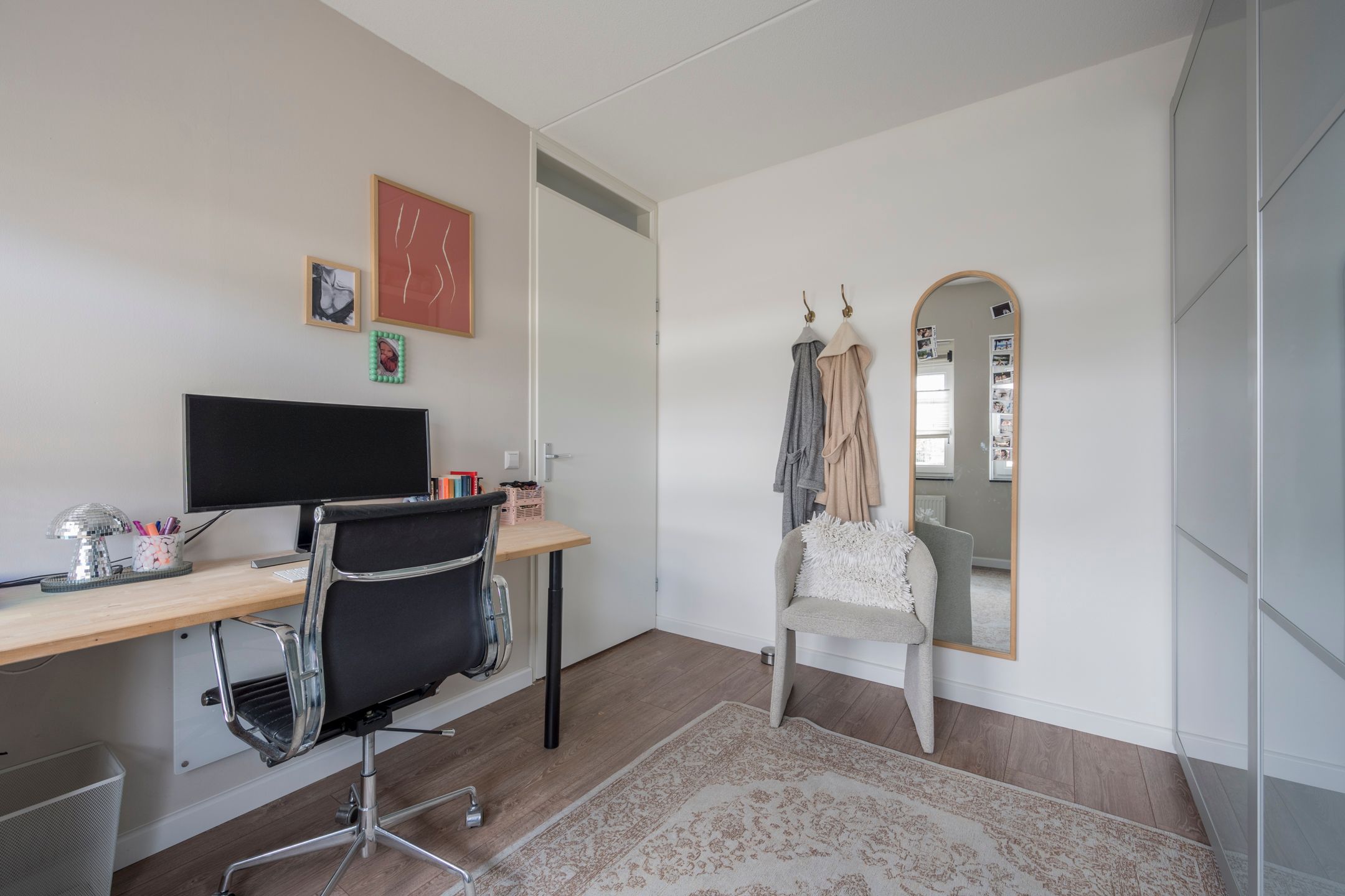 Photo 27 of Zijdevlinder 4