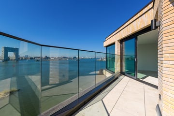 Foto van Vijfkamerappartementen Bovenwoning