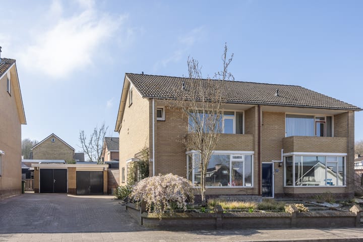 Foto 1 van Teunis Lodderstraat 47