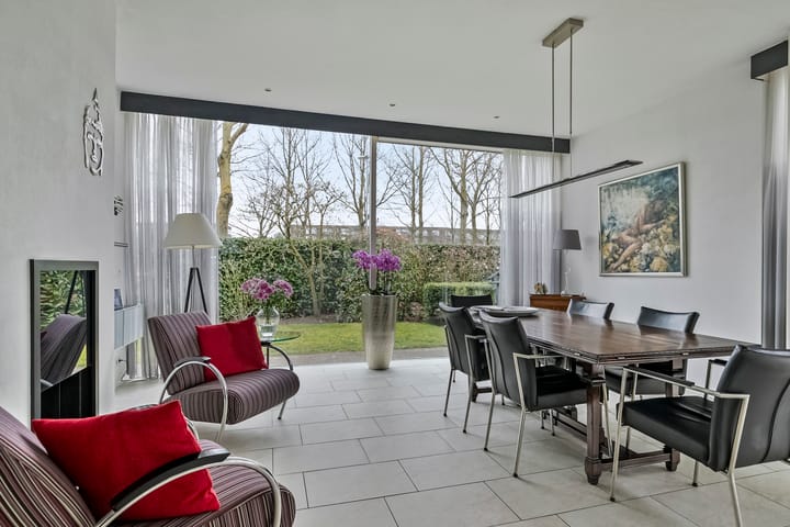 Foto 10 van Sleedoornpage 11