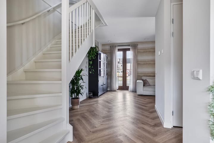 Foto 10 van Elsthof 66