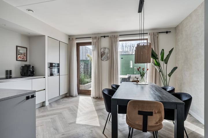 Foto 12 van Elsthof 66