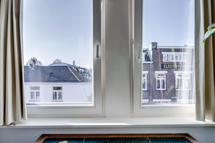 Foto 35 van Oudwijkerdwarsstraat 109