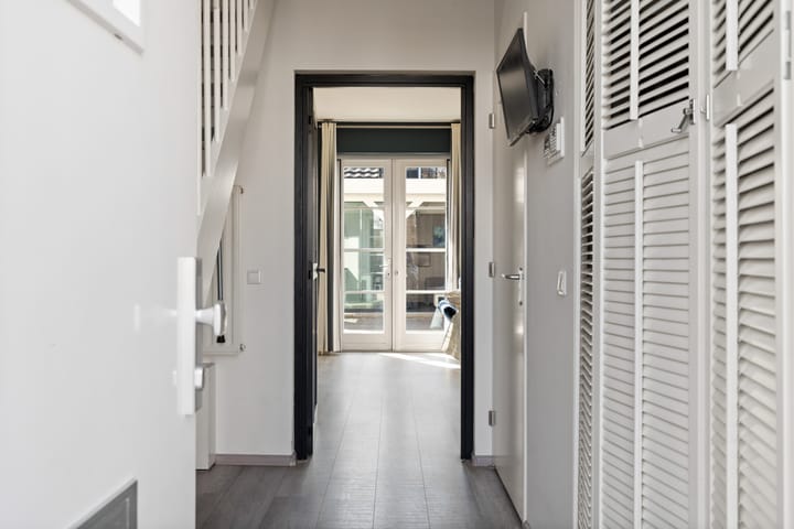 Photo 8 of Jaap ter Haarstraat 71